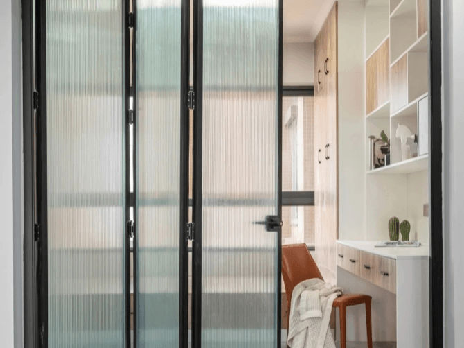 厨房装铝合金推拉门选透明玻璃还是磨砂玻璃？