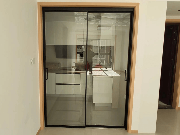 厨房铝合金玻璃推拉门用磨砂玻璃可以吗？有什么特点？