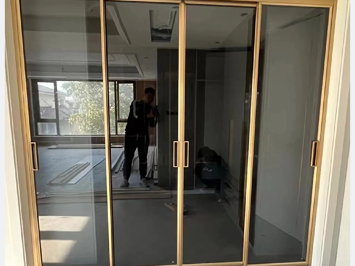 室内安装铝合金玻璃推拉门怎么做到隐形？